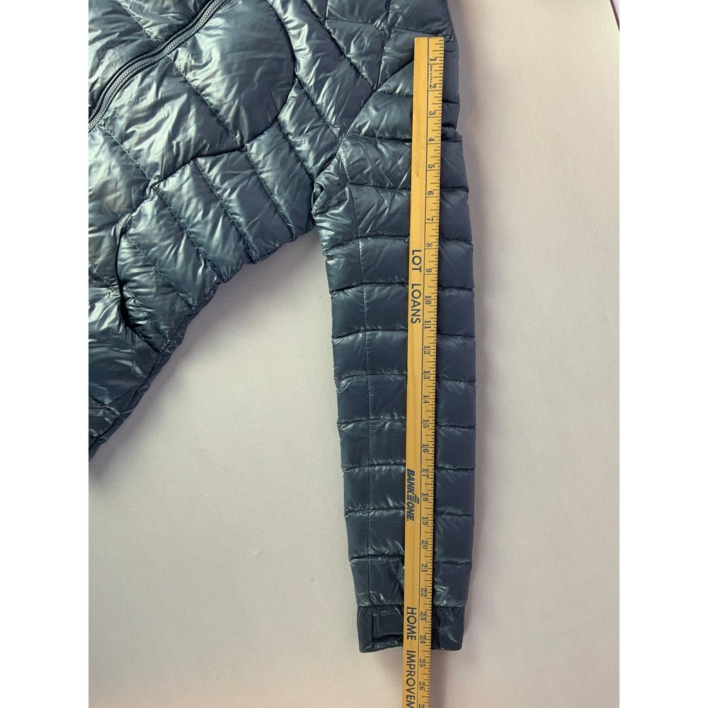 Lululemon Fluffin Awesome Down Jacket Hoodie Size 8 Bluish Gray Silver - Picture 4 of 6